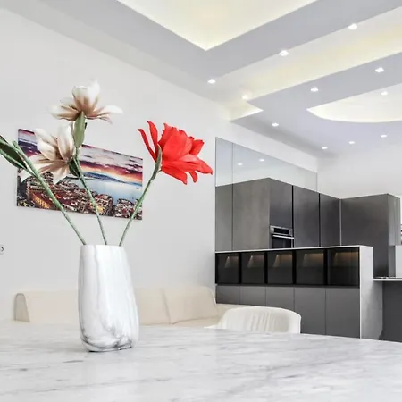 Duomo Luxory Guest house 4*