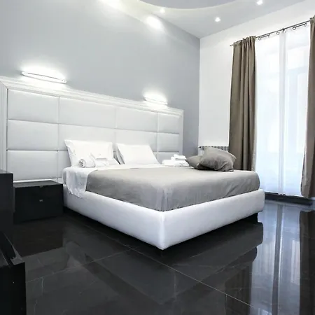 Duomo Luxory 4* Napoli