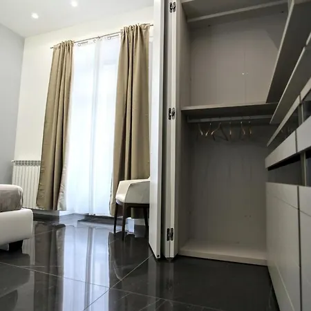 בית הארחה Duomo Luxory 4*